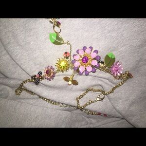 COPY - Betsey Johnson flower bug necklace